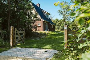 Luxurious 6-person Holiday Villa With a Forest Garden of 4000 m2