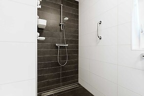 Luxurious 6-person Holiday Villa With a Forest Garden of 4000 m2