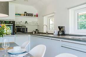 Luxurious 6-person Holiday Villa With a Forest Garden of 4000 m2