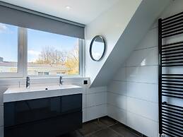 Detached new 10-person Villa in Holiday Park