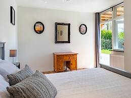 Detached new 10-person Villa in Holiday Park