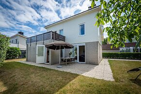 Bungalow Near Oosterschelde Beach