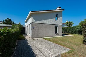 Bungalow Near Oosterschelde Beach