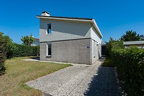 Bungalow Near Oosterschelde Beach