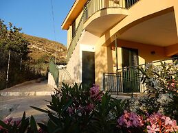 Elegant Poolside Villa in Realmonte