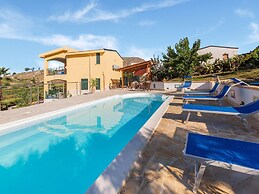 Elegant Poolside Villa in Realmonte