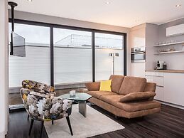 Houseboat With Roof Terrace and Beautiful View