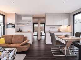 Houseboat With Roof Terrace and Beautiful View