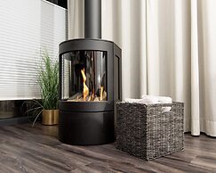 Houseboat With Stunning Views