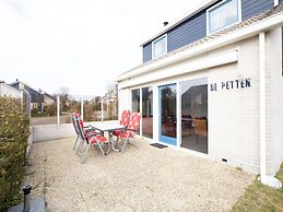 Beautiful Holiday Home on Texel With Sauna and a Unique Location