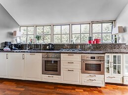 Tranquil Apartment in Sint Maartensbrug