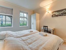 Tranquil Apartment in Sint Maartensbrug