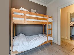 Tranquil Apartment in Sint Maartensbrug