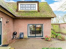 Tranquil Apartment in Sint Maartensbrug