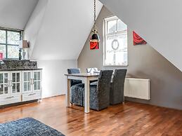 Tranquil Apartment in Sint Maartensbrug