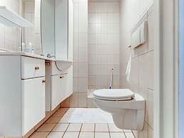 Tranquil Apartment in Sint Maartensbrug
