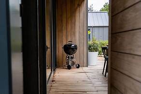 Atmospheric Luxury Sustainable Home With Spacious Garden