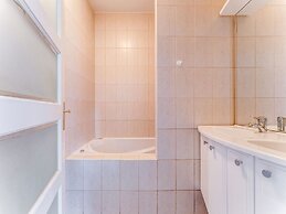 Cosy Apartment Near the Beach