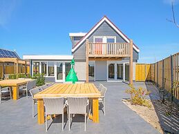 Attractive Holiday Home in Callantsoog With Fenced Garden