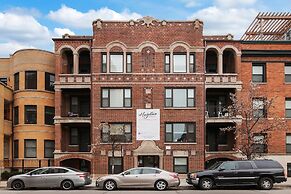 Elite Studio Apt near Shops in Uptown