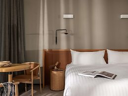 Wonil Hotel Perth - Handwritten Collection