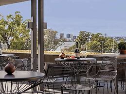 Wonil Hotel Perth - Handwritten Collection