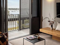 Wonil Hotel Perth - Handwritten Collection