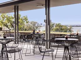 Wonil Hotel Perth - Handwritten Collection