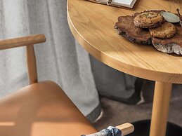 Wonil Hotel Perth - Handwritten Collection