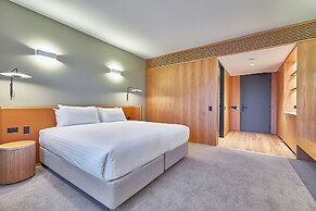 Wonil Hotel Perth - Handwritten Collection