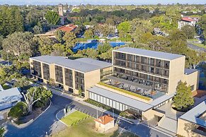 Wonil Hotel Perth - Handwritten Collection