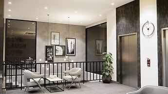 The Grid Managed by HII