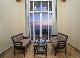 La Belle Vue by Dumnu Homes