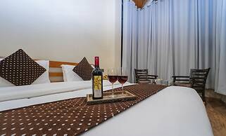 La Belle Vue by Dumnu Homes