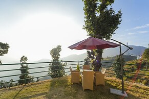 La Belle Vue by Dumnu Homes