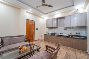 La Belle Vue by Dumnu Homes