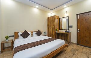 La Belle Vue by Dumnu Homes