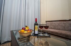 La Belle Vue by Dumnu Homes