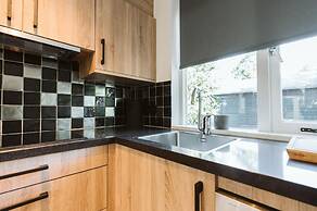 Modern Holiday Home With Spacious Garden and Terrace Suitable for 5 Pe