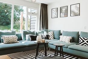 Modern Holiday Home With Spacious Garden and Terrace Suitable for 5 Pe