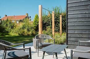 Modern Holiday Home With Spacious Garden and Terrace Suitable for 5 Pe