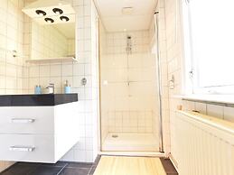 Fantastic Villa in Ooltgensplaat With Jetty