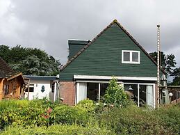 Comfortable Holiday Home in Noordwijkerhout Near the sea