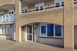 Spacious Luxury Apartment With Beautiful Views of the Harbor and the N