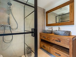 Forest Cabin Retreat - Pets Welcome!