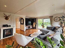 Forest Cabin Retreat - Pets Welcome!