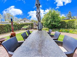 Forest Cabin With Pets