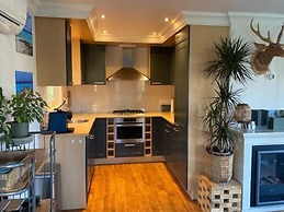 Forest Cabin Retreat - Pets Welcome!