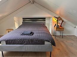 Forest Cabin Retreat - Pets Welcome!