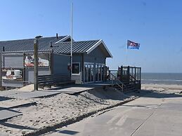 Cozy Vacation Home Near the sea